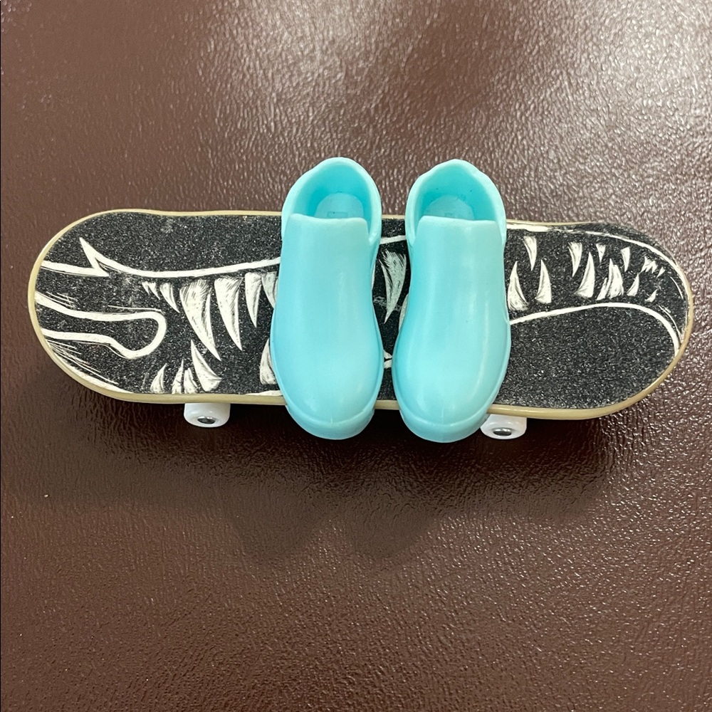 Hot Wheels Skate Tony Hawk TRICK ATTACK FRENZY Fingerboard